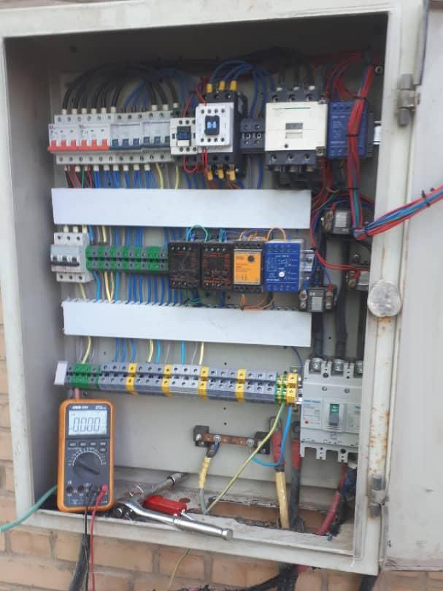اجرای پروژه های عیب یابی و تشخیص اتصالات برق